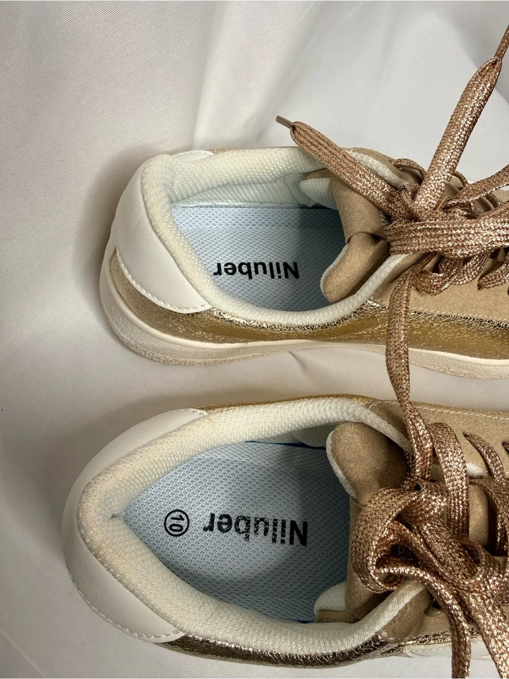 Niluber Gold Star Sneakers - Size 10 (No Tags)